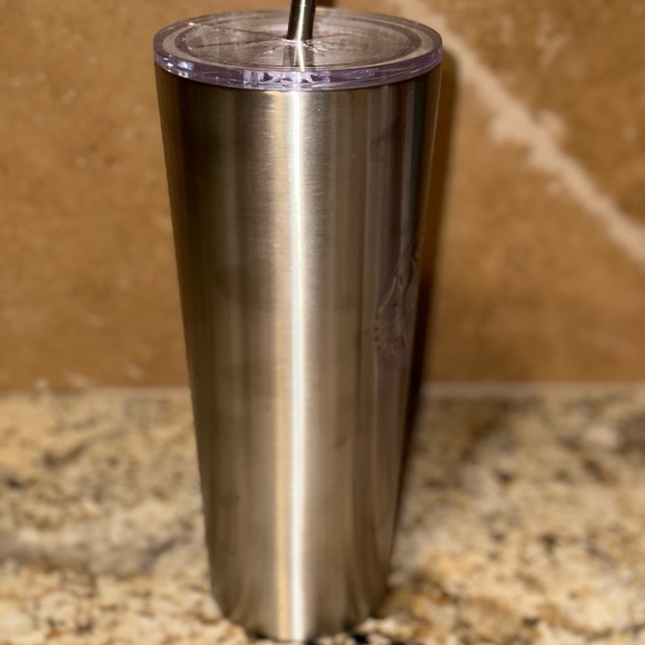 Starbucks Metal Tumbler. Lid is cracked but functions. Metal straw. - Picture 5 of 7